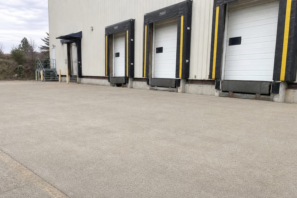 Loading Dock Leveling photo